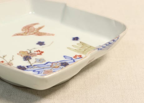 明治後期～大正色絵紅葉と鳥図縁立菱形皿①鳥に金彩あり,釉剥げ