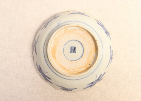 明治前期色絵兎と柘榴図なます皿① かたつき