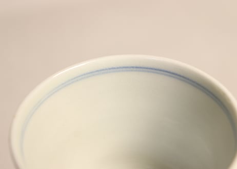 江戸幕末染付微塵唐草図猪口② 高台窯傷