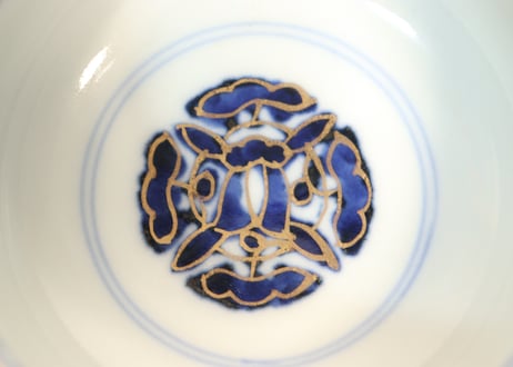 明治前期色絵菊と牡丹図湯呑