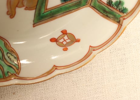 明治前期色絵松図屏風と犬図5寸皿