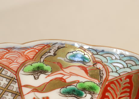 明治前期色絵桃に竹と玉手箱図7寸皿