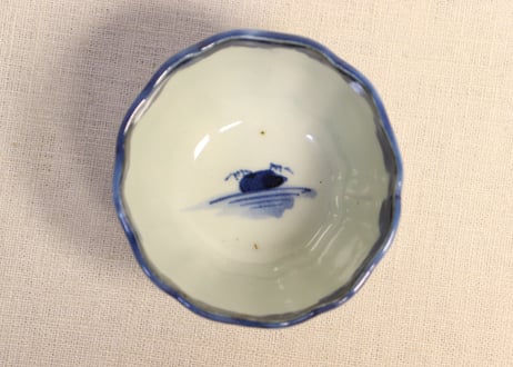 江戸後期染付六方に山水丸窓絵図向付 黒点