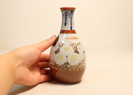 明治前期九谷焼色絵菊に瓔珞文一合徳利