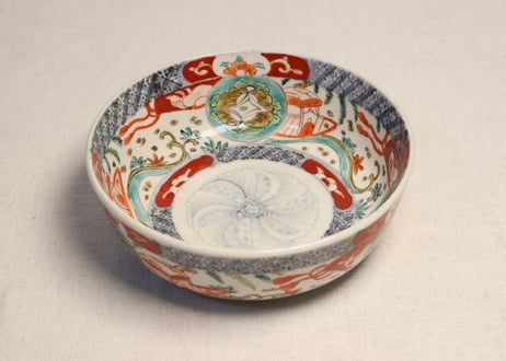 明治前期色絵三方七宝文と船に人物図三つ組鉢