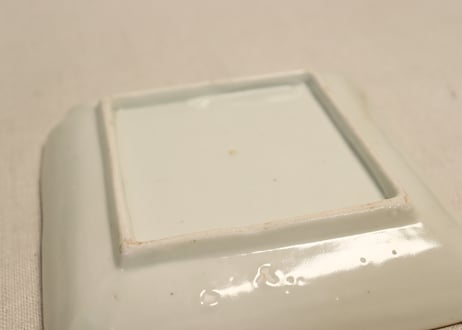江戸中期色絵山水図角皿①