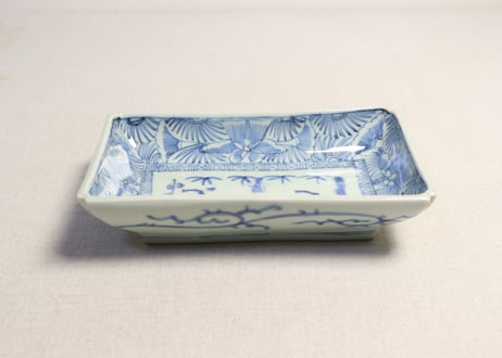 江戸幕末染付線描き牡丹図長皿 かたつき