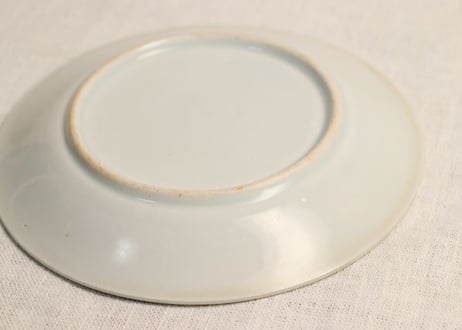 明治後期~大正銅判お多福羽根つき図5,5寸皿　小ニュウ
