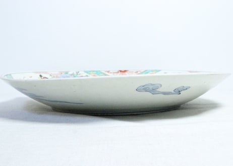 明治前期色絵菊と蝶図尺３寸皿