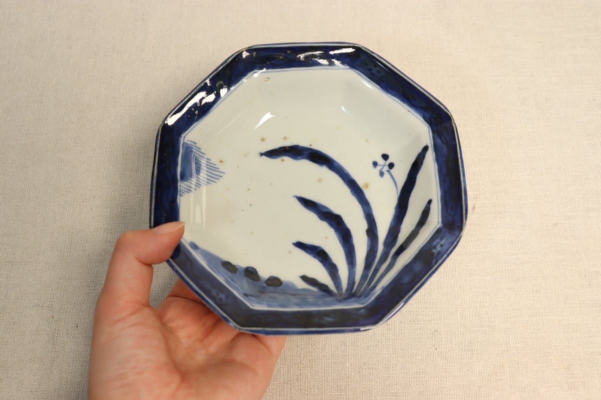 江戸後期染付水仙図八角皿②フリモノ,窯傷 | 吉祥寺PukuPuku
