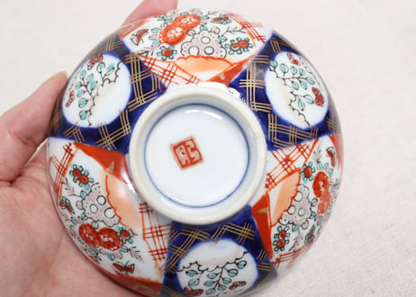 大正～昭和戦前ゴム判色絵牡丹と蝶図蓋茶碗