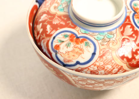 明治前期色絵獅子牡丹と幾何学文図飯茶碗①
