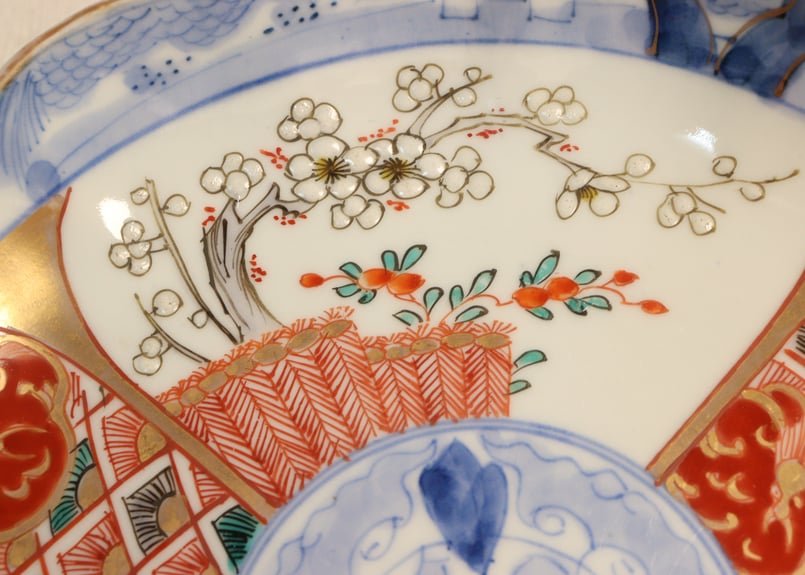 明治前期色絵柴垣に梅と龍図通り物7寸皿 | 吉祥寺PukuPuku