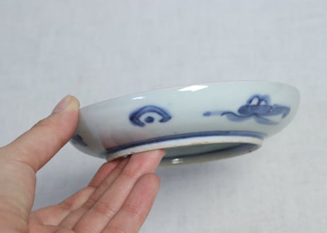 明治前期色絵桃と六方に花図小皿