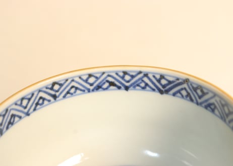 江戸幕末色絵牡丹と菖蒲図湯呑①