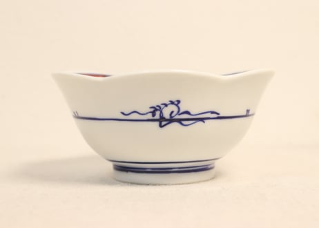 明治後期~大正色絵牡丹と菊梅図六弁小鉢