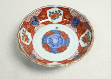 江戸幕末色絵牡丹と青玉図通り物大なます皿　染料飛び,窯傷