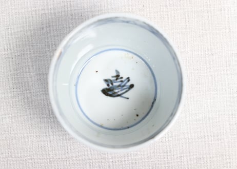 江戸幕末染付幾何学市松文猪口②黒点
