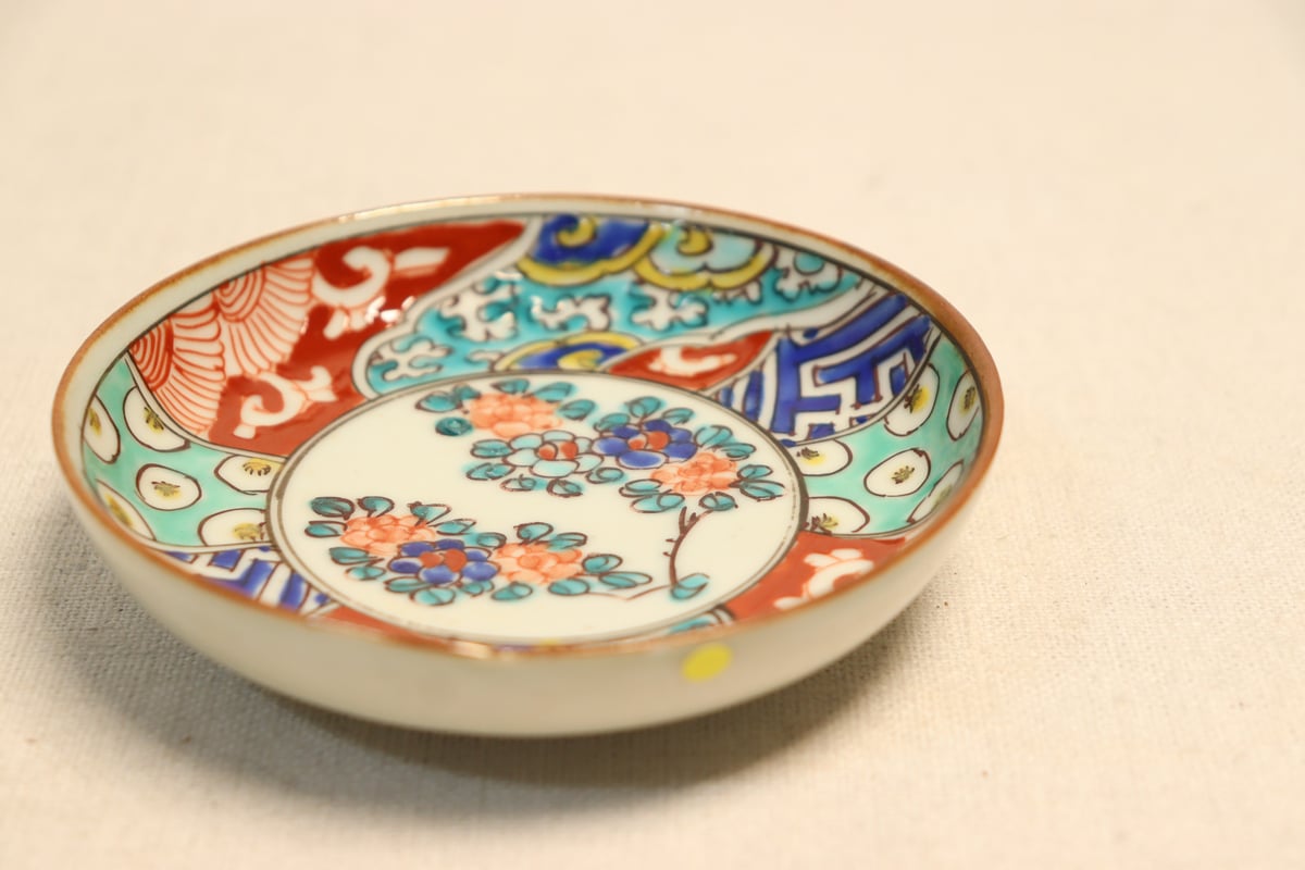 明治前期色絵花と幾何学文小皿②ノミホツ | 吉祥寺PukuPuku