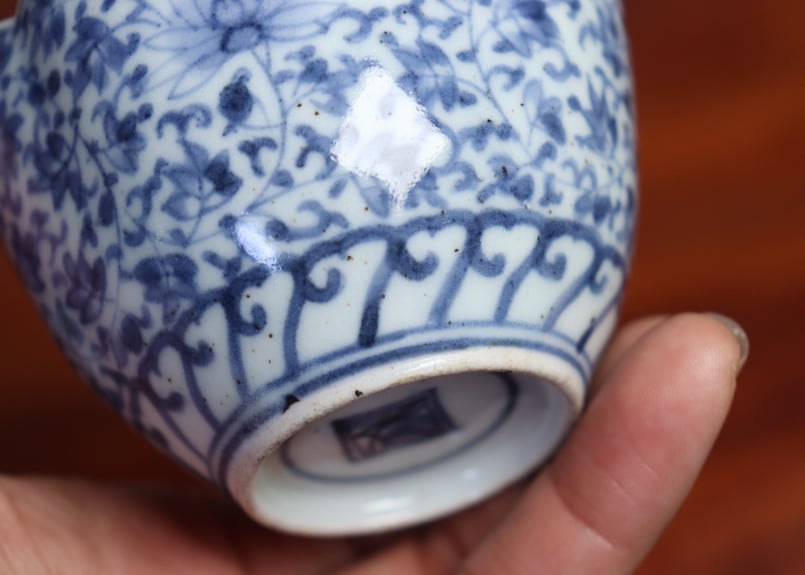 柿右衛門 二重渦福 角福 花瓶 【公式通販】