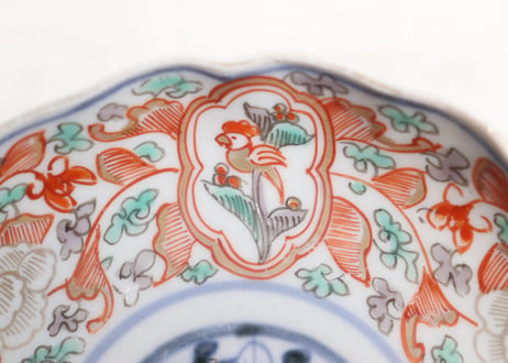 明治前期色絵鳥と牡丹図通り物小皿