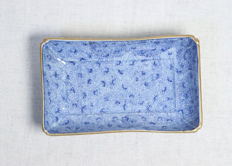 江戸後期染付総微塵唐草図長皿 少かたつき | 吉祥寺PukuPuku