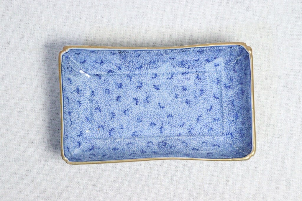 江戸後期染付総微塵唐草図長皿 少かたつき | 吉祥寺PukuPuku