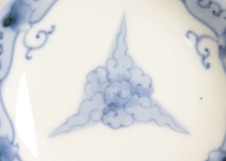 明治後期~大正染付唐草に千鳥図小皿 がたつき,個体差多め