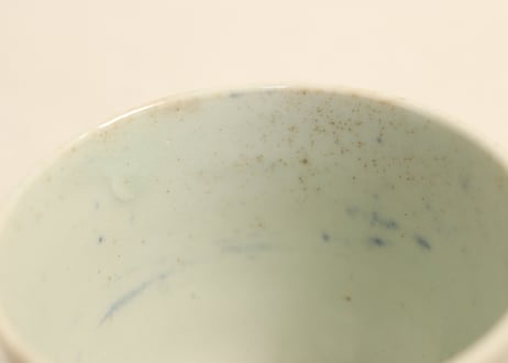 江戸中期染付牡丹図猪口 少甘手