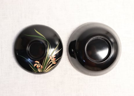 明治～大正総黒蒔絵菖蒲図吸物椀