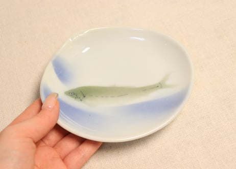 明治後期～大正染付鮎図貝型皿