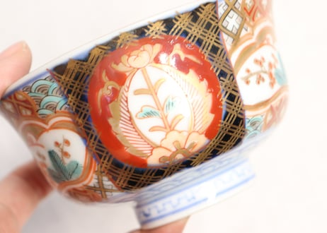 明治前期色絵桃と六方に松竹梅と牡丹図通り物飯茶碗 蓋部分甘手