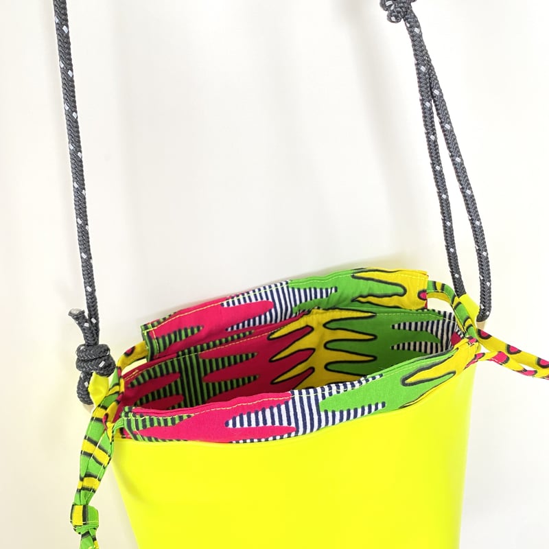 【242】ミニ巾着バッグ❖ララチューン・イエロー 242】ミニ巾着バッグ❖ララチューン・イエロー 242】ミニ巾着