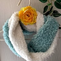 もこもこスヌード（2色）-ハンドメイド-  NO5 【送料200円ポスト投函】