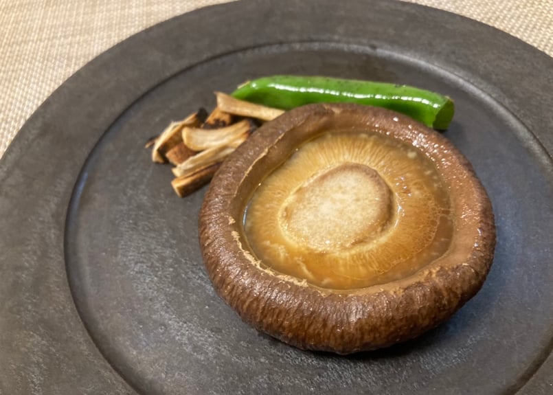 今期販売終了】福王しいたけ（特大サイズ/約1.4kg） | 田村きのこ園