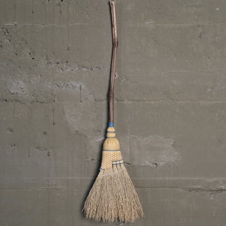 【吉田慎司】枝のミニ手箒（全長80cm）_53