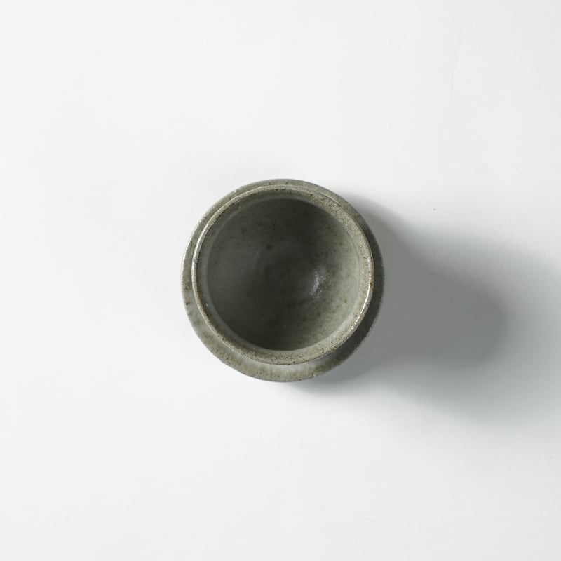 長谷川奈津　松灰釉碗　抹茶　茶道　食器 長谷川奈津】林檎灰釉茶杯+茶卓27 | Q1 オンラインストア