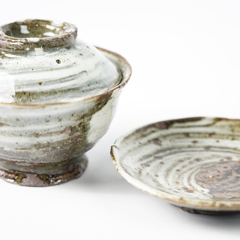 刷毛目角瓶　民藝　陶芸 炭化白化粧刷毛目花器 | 作家作品｜英窯