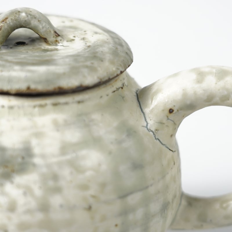 樽見浩】山土茶壺化粧+灰釉_6 | Q1 オンラインストア