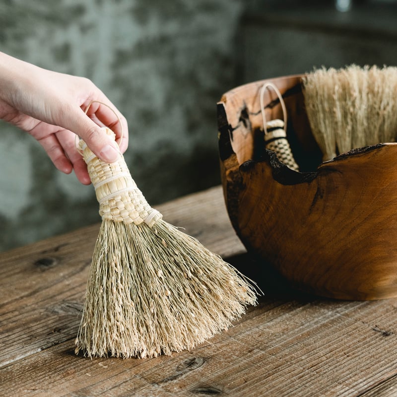 吉田慎司】ななめ小箒（全長18cm） _11 | Q1 オンラインストア