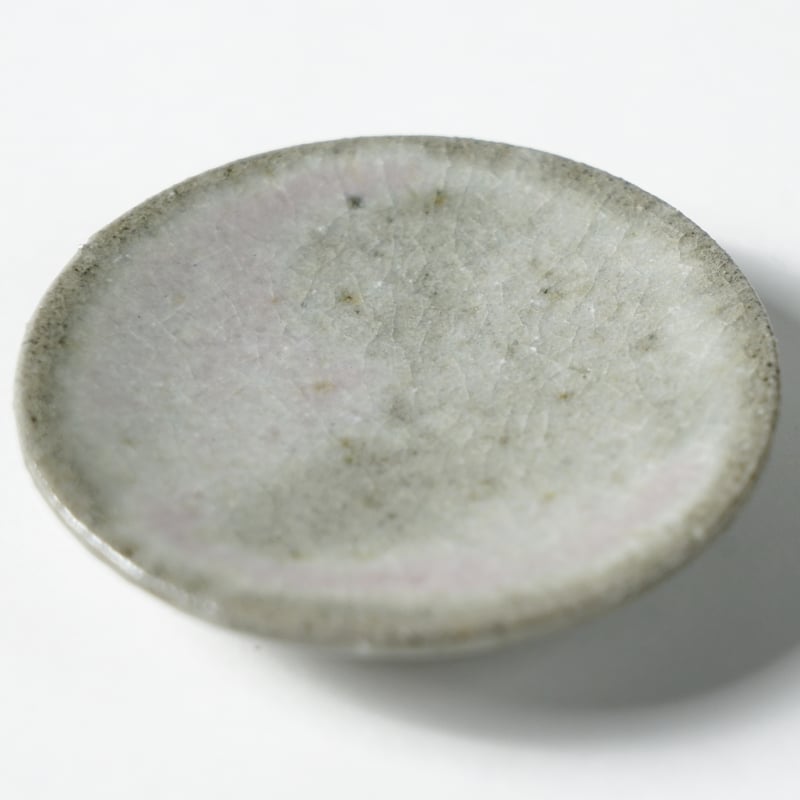 長谷川奈津】林檎灰釉茶杯+茶卓27 | Q1 オンラインストア