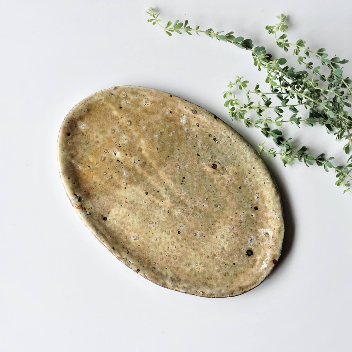 楕円形の石 黄瀬戸たたら皿 (楕円) | syunbougama