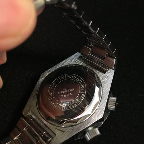 フォルティス Fortis 400 Vacuum tested World time