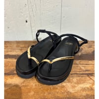 JETEE  メタリックソフトサンダル