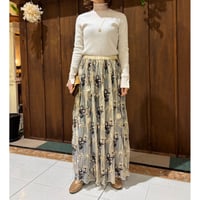 LE MELANGE  総刺繍チュールギャザースカート