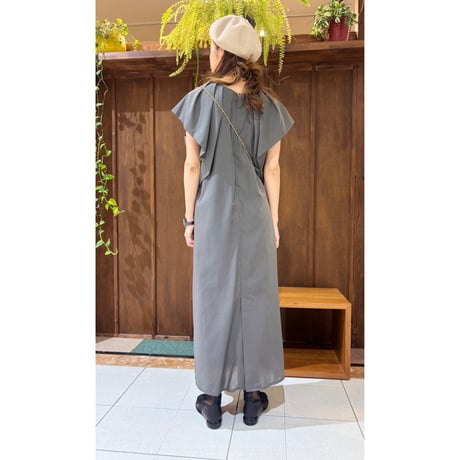 CLOCHE  吸湿速乾タック袖ワンピース