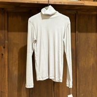 hwyl   Turtle neck Tee