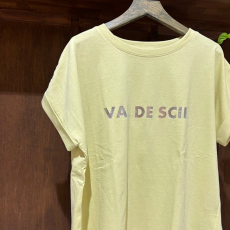 CLOCHE  箔ロゴ Tee
