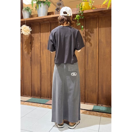 CHIGNON  AWEプリントクロップドTee