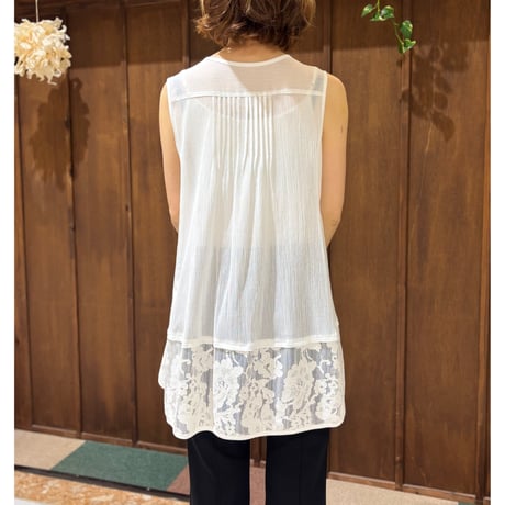 CHIGNON  シアーメッシュ×レースチュニックブラウス